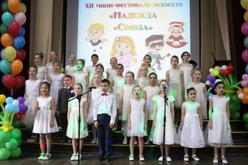  XIII ����-��������� �������� �������� ������