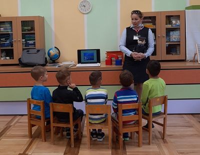 �������