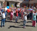 ���������-������