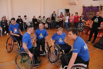 ����� �������